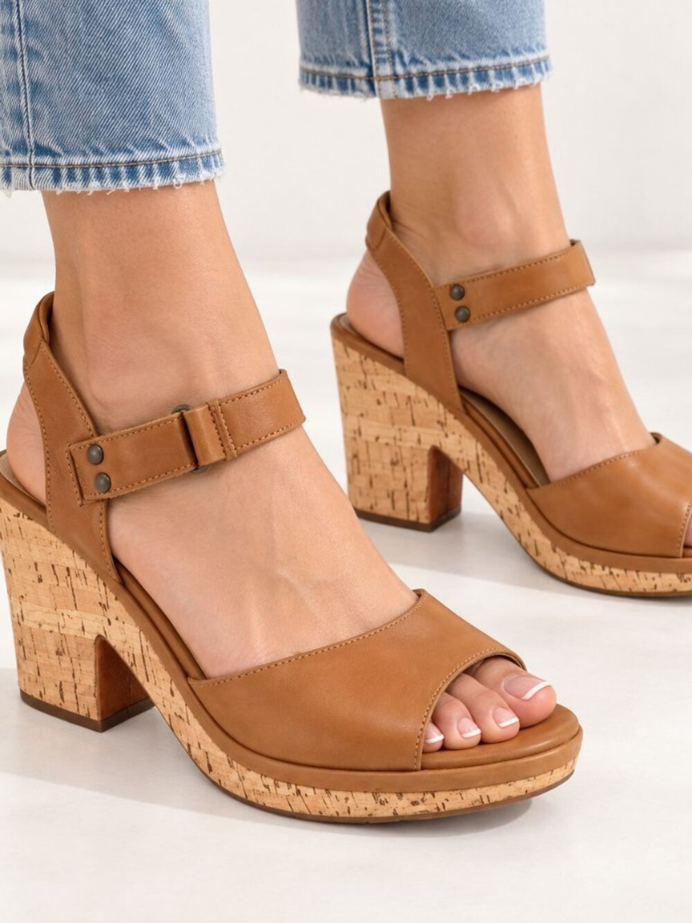 Kork-Ease Gwen Tan Leather Platform Sandals Boho Retro Size 9 Block Heel